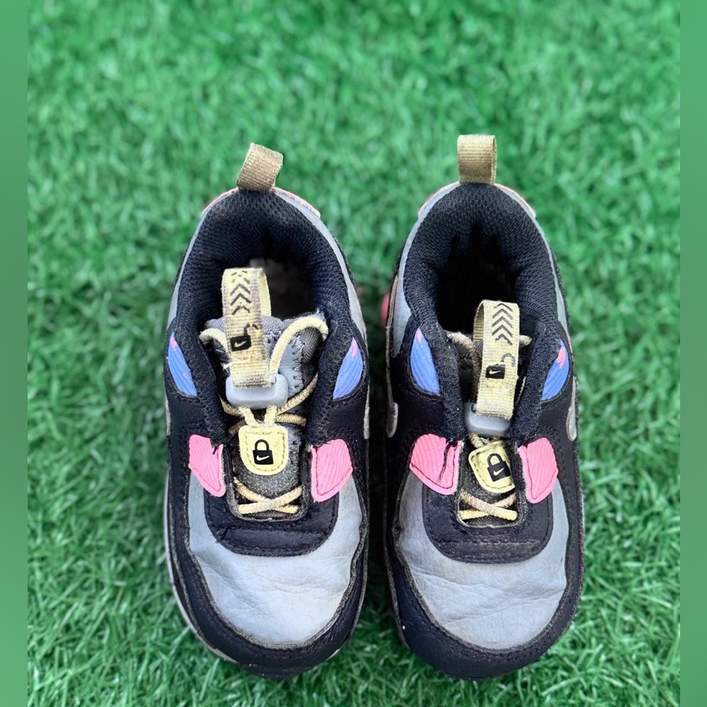 Nike
(TD) Nike Air Max 90 Toggle 'Smoke Grey Sunset Pulse' CV0065-004 Size 6C - Picture 7 of 7